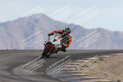 media/Nov-16-2025-Race Pace (Sun) [[8c5fa54630]]/Non Verified Riders (1st 20 Minutes)/6-Turn 12 (2pm)/